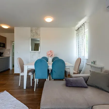 Azuro Villa Sveti Filip i Jakov